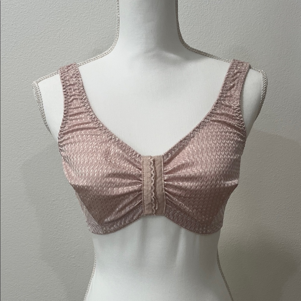 Carole Martin Comfort Wear Bra Sz 38